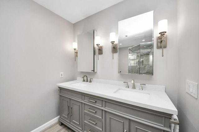 839 Longview Drive, Sugar Land, TX 77478