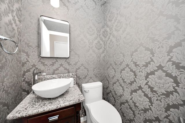 839 Longview Drive, Sugar Land, TX 77478