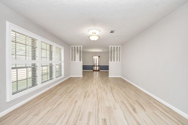 839 Longview Drive, Sugar Land, TX 77478