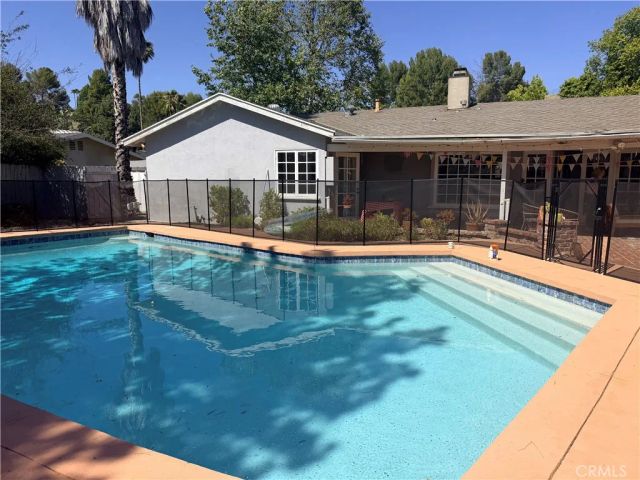 26088 Adamor, Calabasas, CA 91302