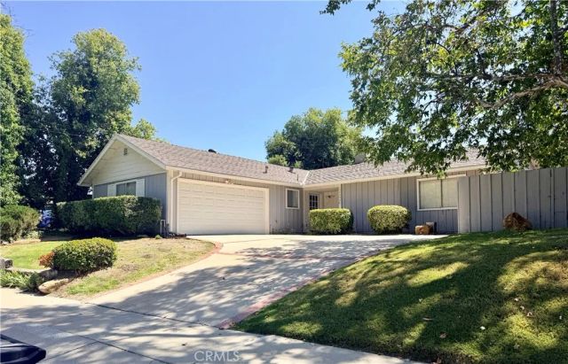 26088 Adamor, Calabasas, CA 91302