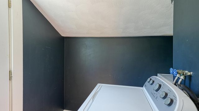 120 High St, Upton, MA 01568