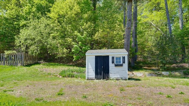 120 High St, Upton, MA 01568