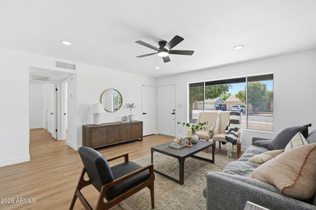 182 S OAK Street, Chandler, AZ 85226