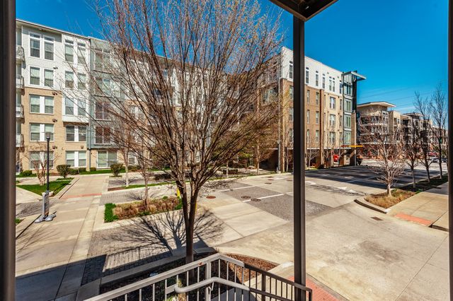 2407 8th Ave S Apt 210, Nashville, TN 37204