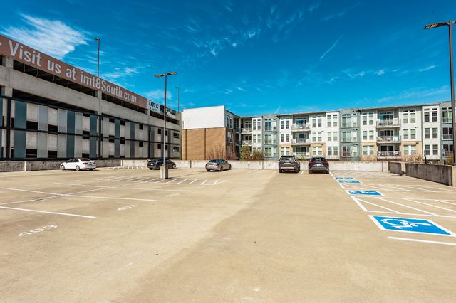 2407 8th Ave S Apt 210, Nashville, TN 37204