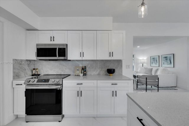 20 NE 29TH ST, Wilton Manors, FL 33334