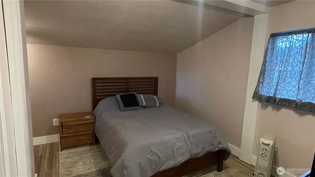 409 N 11th Street, Elma, WA 98541