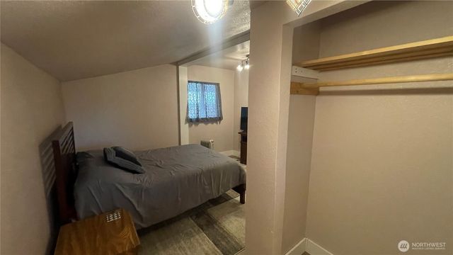 409 N 11th Street, Elma, WA 98541