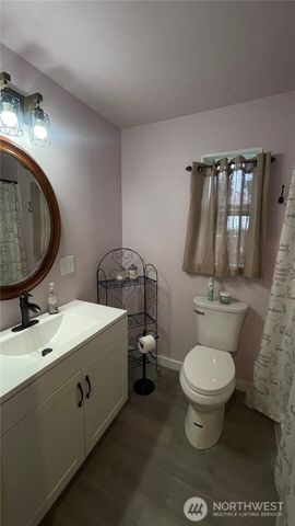 409 N 11th Street, Elma, WA 98541