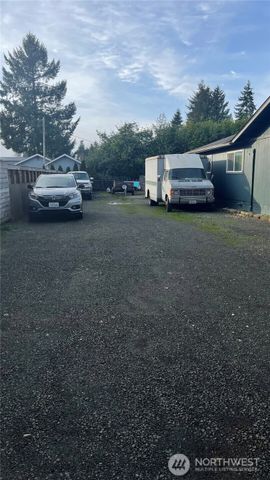 409 N 11th Street, Elma, WA 98541