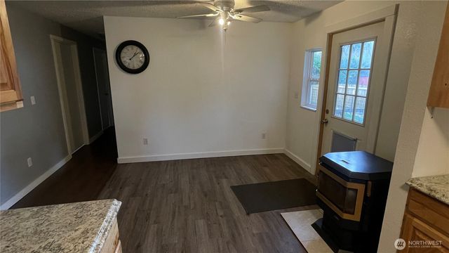 409 N 11th Street, Elma, WA 98541