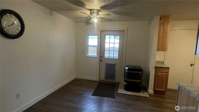 409 N 11th Street, Elma, WA 98541