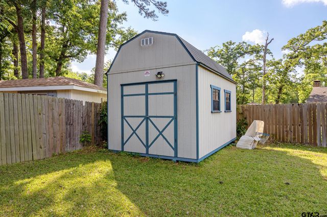4427 Dundee dr, Tyler, TX 75703