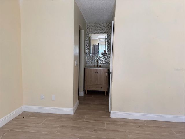 8012 N HABANA AVENUE, Tampa, FL 33614