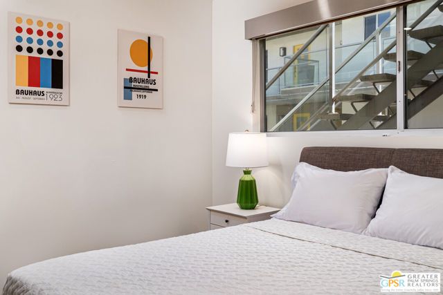 588 E San Lorenzo Road 102, Palm Springs, CA 92264