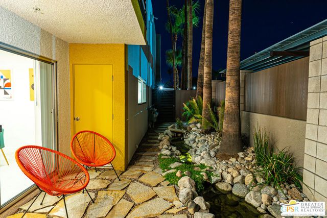 588 E San Lorenzo Road 102, Palm Springs, CA 92264