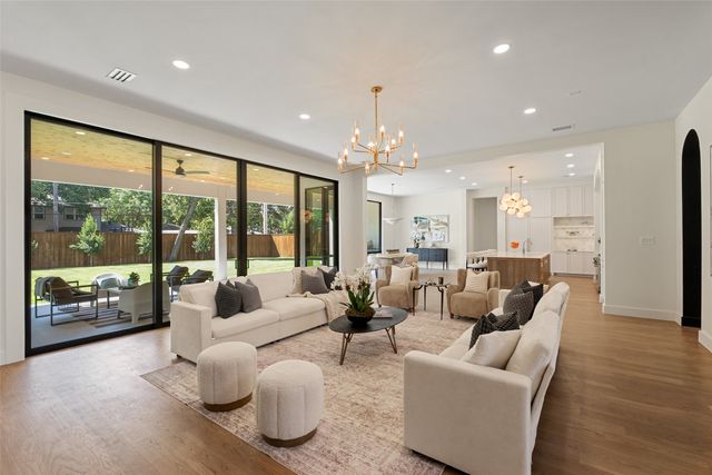 5840 Charlestown Drive, Dallas, TX 75230