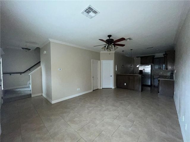 7252 The Mansions Dr H2, Corpus Christi, TX 78414
