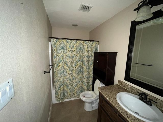 7252 The Mansions Dr H2, Corpus Christi, TX 78414