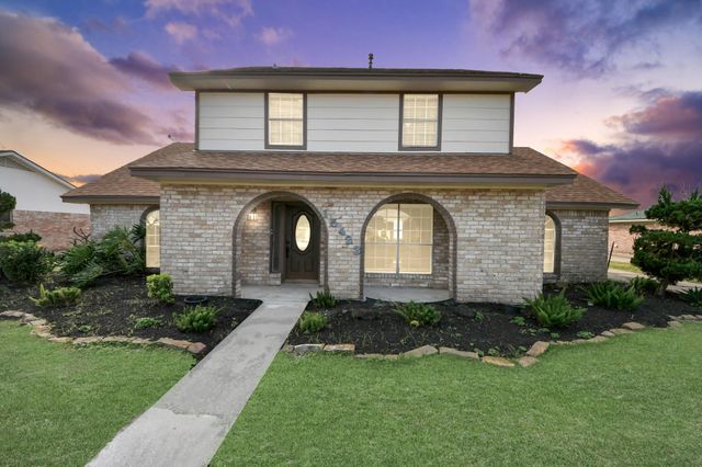 15423 Ridingwood Drive, Houston, TX 77489