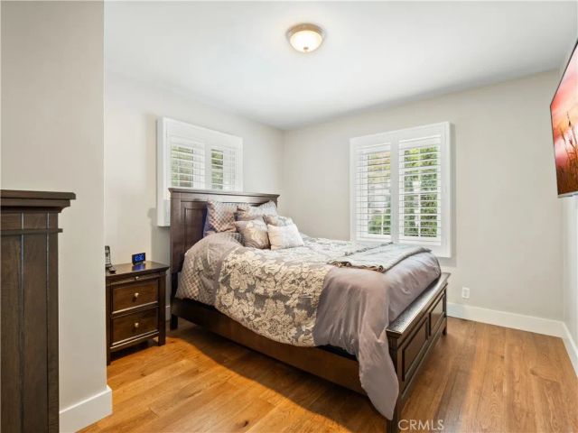 1118 N Beverly Glen Boulevard, Los Angeles, CA 90077