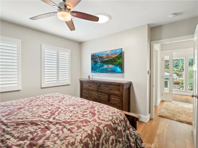 1118 N Beverly Glen Boulevard, Los Angeles, CA 90077