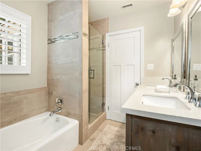 1118 N Beverly Glen Boulevard, Los Angeles, CA 90077