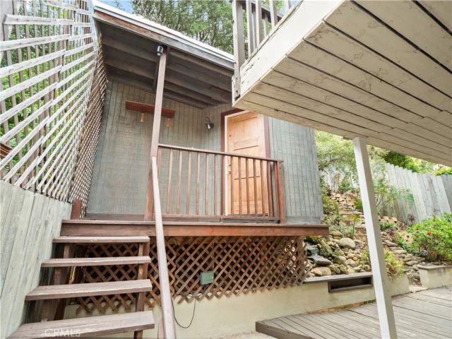1118 N Beverly Glen Boulevard, Los Angeles, CA 90077