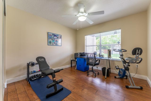 7040 Peninsula Lake Court, Lake Worth, FL 33467