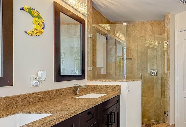 7040 Peninsula Lake Court, Lake Worth, FL 33467