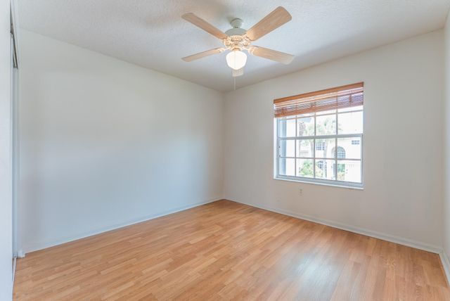 7040 Peninsula Lake Court, Lake Worth, FL 33467