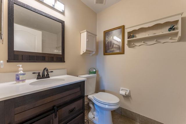 7040 Peninsula Lake Court, Lake Worth, FL 33467