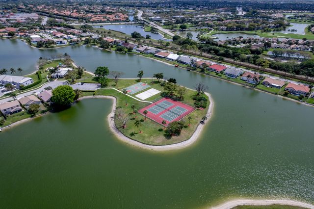 7040 Peninsula Lake Court, Lake Worth, FL 33467