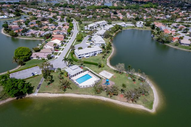 7040 Peninsula Lake Court, Lake Worth, FL 33467