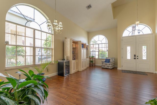 7040 Peninsula Lake Court, Lake Worth, FL 33467