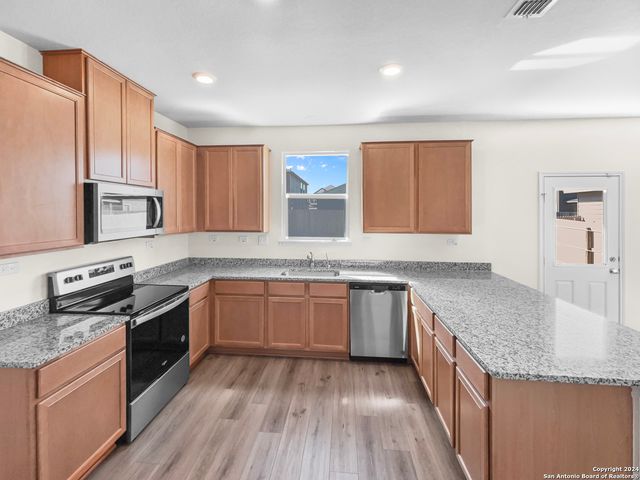 426 Dakota Creek, New Braunfels, TX 78130