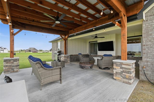 13925 N 54th East Avenue, Collinsville, OK 74021