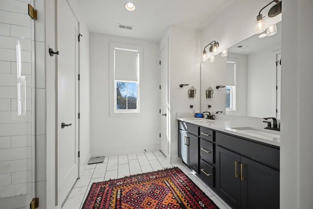 419 Saint Francis Ave, Nashville, TN 37205