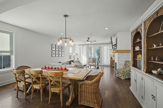 419 Saint Francis Ave, Nashville, TN 37205