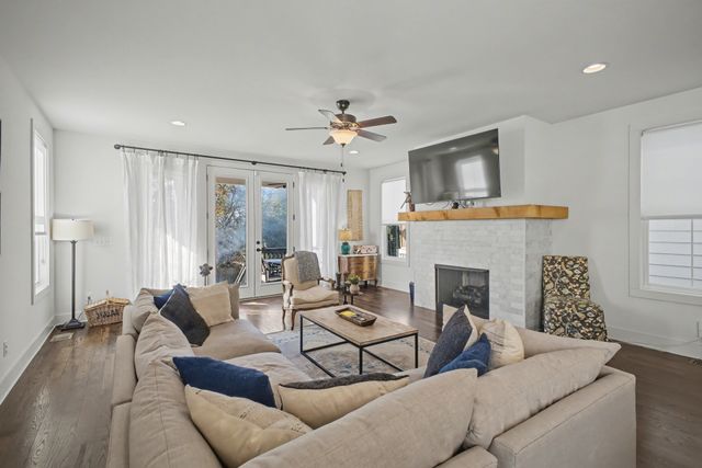 419 Saint Francis Ave, Nashville, TN 37205