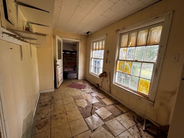 213 S Hampshire Street, Saginaw, TX 76179