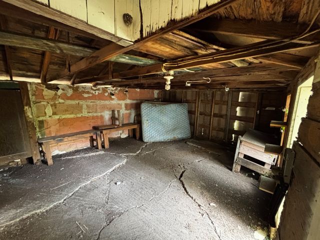 213 S Hampshire Street, Saginaw, TX 76179