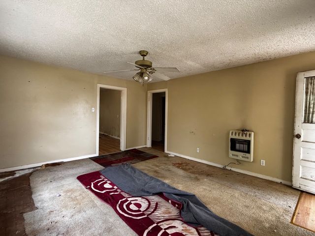 213 S Hampshire Street, Saginaw, TX 76179