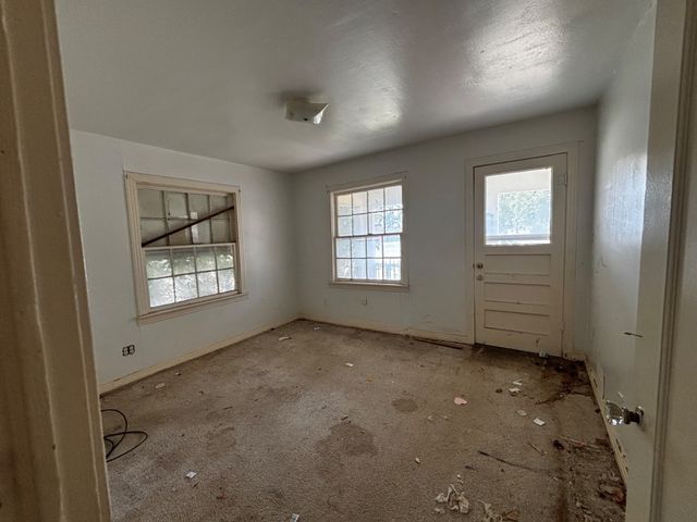 213 S Hampshire Street, Saginaw, TX 76179