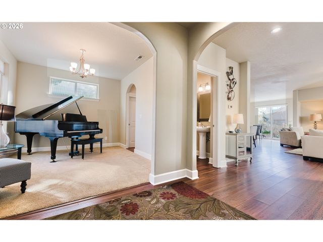 10346 Sw LISBON St, Wilsonville, OR 97070