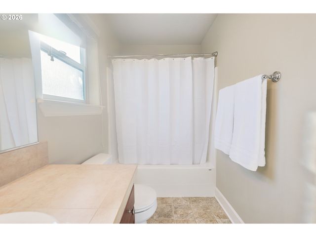 10346 Sw LISBON St, Wilsonville, OR 97070