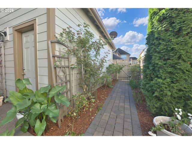 10346 Sw LISBON St, Wilsonville, OR 97070