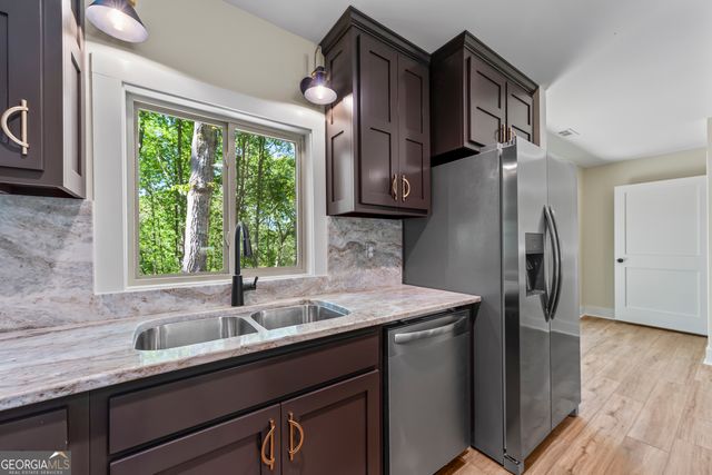 580 White Pine Circle, Demorest, GA 30535