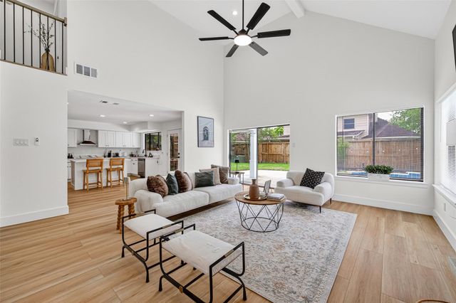 6406 Via Espana Drive, Houston, TX 77083